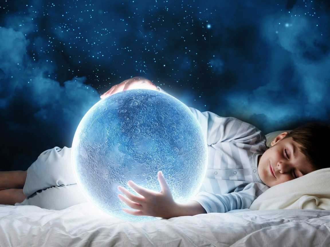 Сонник лампочка: толкование по известным сонникам, значения в зависимости от особенностей ночных грёз