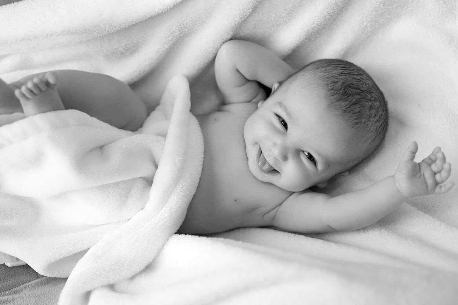 К чему снятся чужие дети 👶 — топ 37 толкований ❗ по сонникам: что означает для мужчины и женщины кормить, купать или обнимать незнакомых маленьких девочек и мальчиков