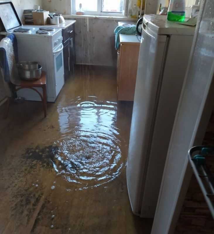 Сонник прорвало трубу с водой в квартире. к чему снится прорвало трубу с водой в квартире видеть во сне - сонник дома солнца